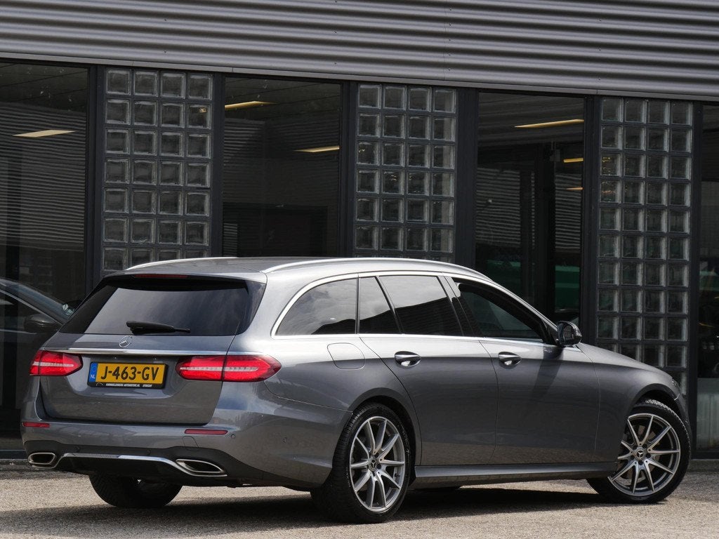 Mercedes-Benz E-klasse Estate 200 AMG/ LEER/ ELEKT. STOELEN/, Auto's, Mercedes-Benz, Automaat, Achterwielaandrijving, Gebruikt