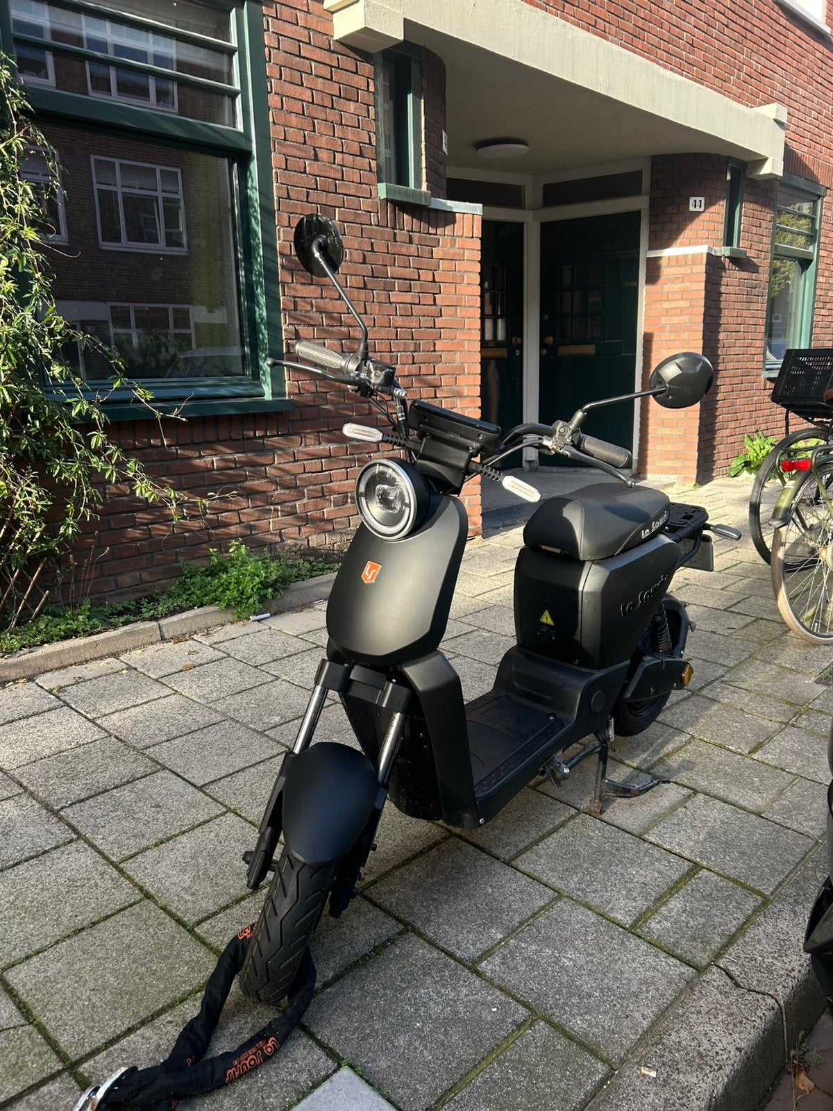 La Souris E-ID K1 elektrische scooter 45km - slechts 657 km, Ophalen, Zo goed als nieuw, 30 tot 50 km per accu, Overige merken