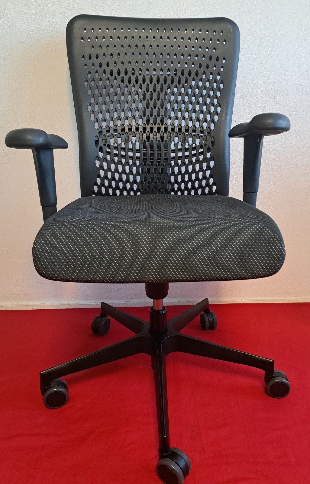 Luxy JOB ergoBack bureaustoel 
Smartback Bureaustoel
JOB erg, Ophalen, Zo goed als nieuw, Stof, Eén