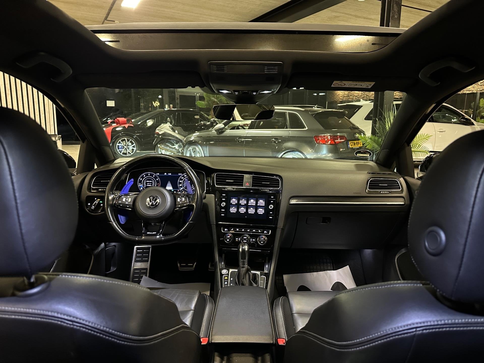 Volkswagen Golf 2.0 TSI 4Motion R|PANO|KEYLESS|LEDER, Auto's, Volkswagen, Automaat, Gebruikt, 4 cilinders, 1984 cc