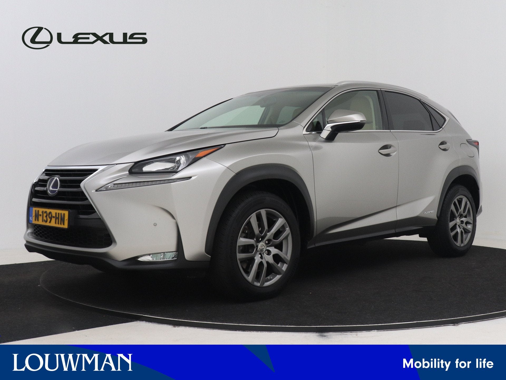 Lexus NX 300h AWD Sport Edition | Premium uitgevoerd | Deale, Auto's, Lexus, Automaat, 12 maanden, Gebruikt, 1760 kg