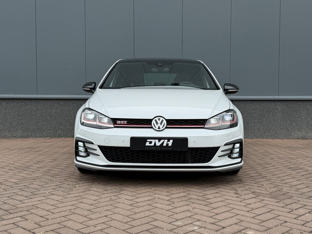 Volkswagen Golf 2.0 TSI GTI Performance PANO | DCC | DYN, Auto's, 1345 kg, Stof, Gebruikt, 1984 cc