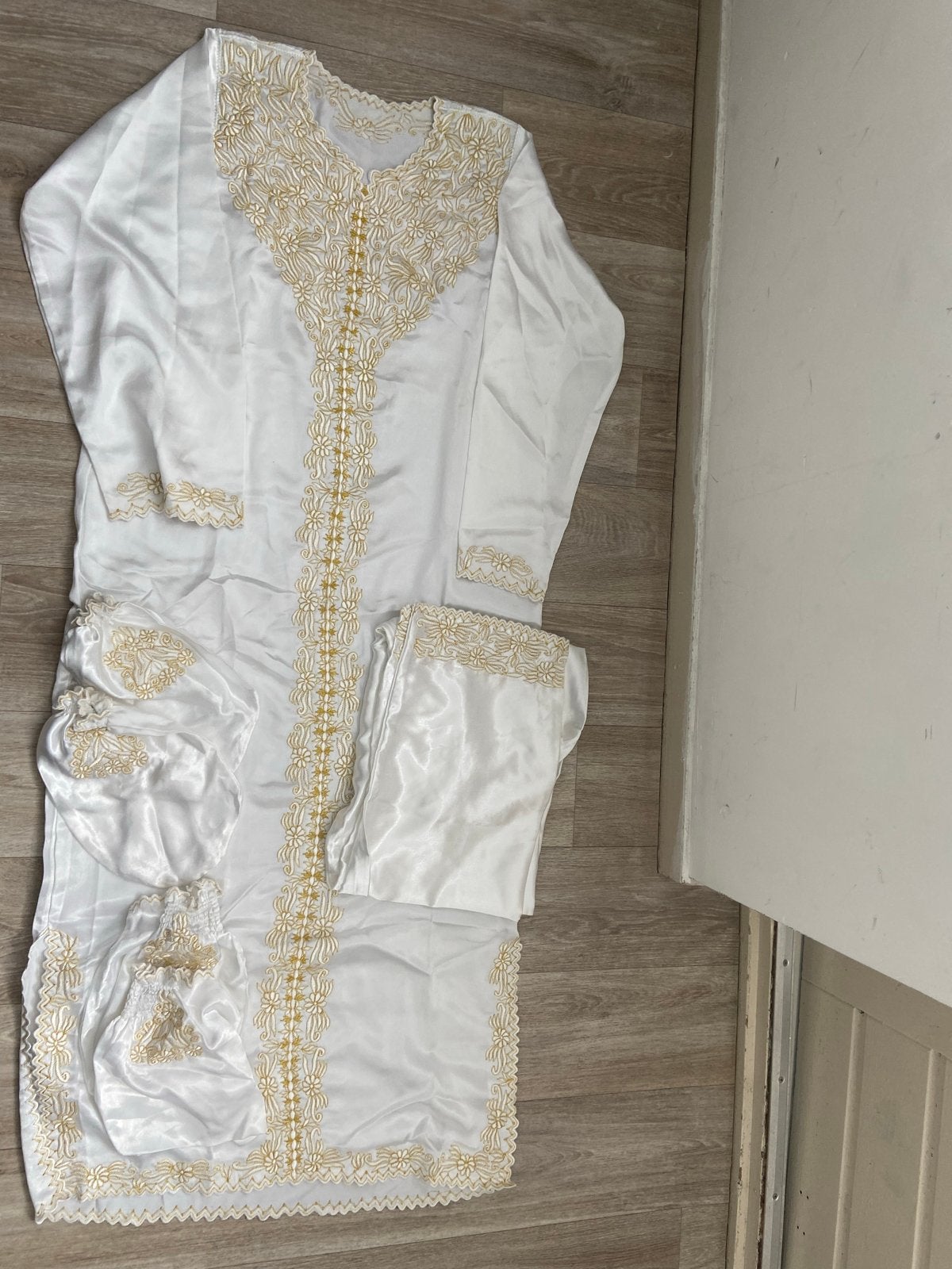 Nieuw Witte Marokkaanse Kaftan/Henna jurk, Maat 38/40 (M), Wit, Ophalen of Verzenden, Zo goed als nieuw