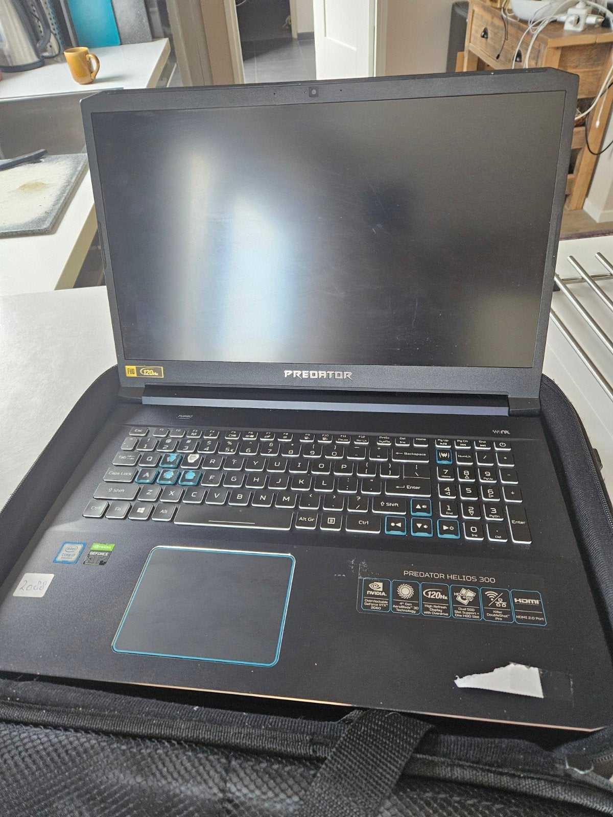 Defecte Acer Predator Helios 300 PH317-53-79CM, Computers en Software, Ophalen of Verzenden, 15 inch, 2 tot 3 Ghz
