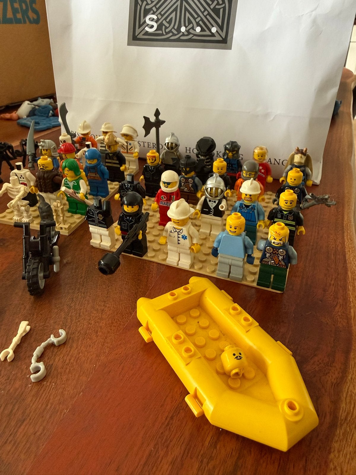 Grote partij Lego poppetjes en onderdelen, Ophalen, Inclusief minifiguren, Gebruikt, Lego