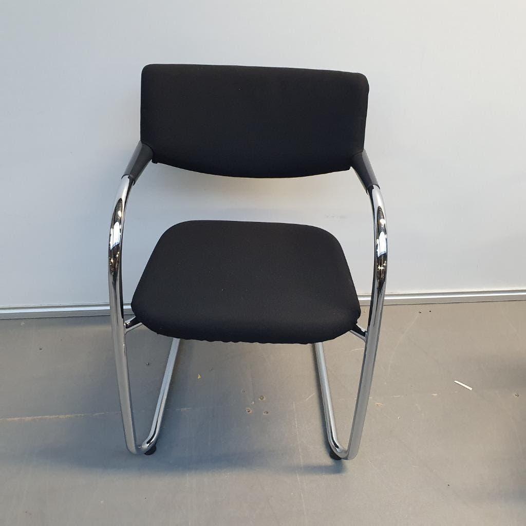 set 2x Vitra Visavis kantoorstoelen - zwarte stof, Huis en Inrichting, Stoelen, Ophalen, Gebruikt, Twee, Zwart