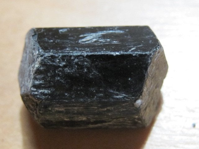 min. 4x ruwe edelsteen ZWARTE TOERMALIJN (2), Verzenden, Mineraal