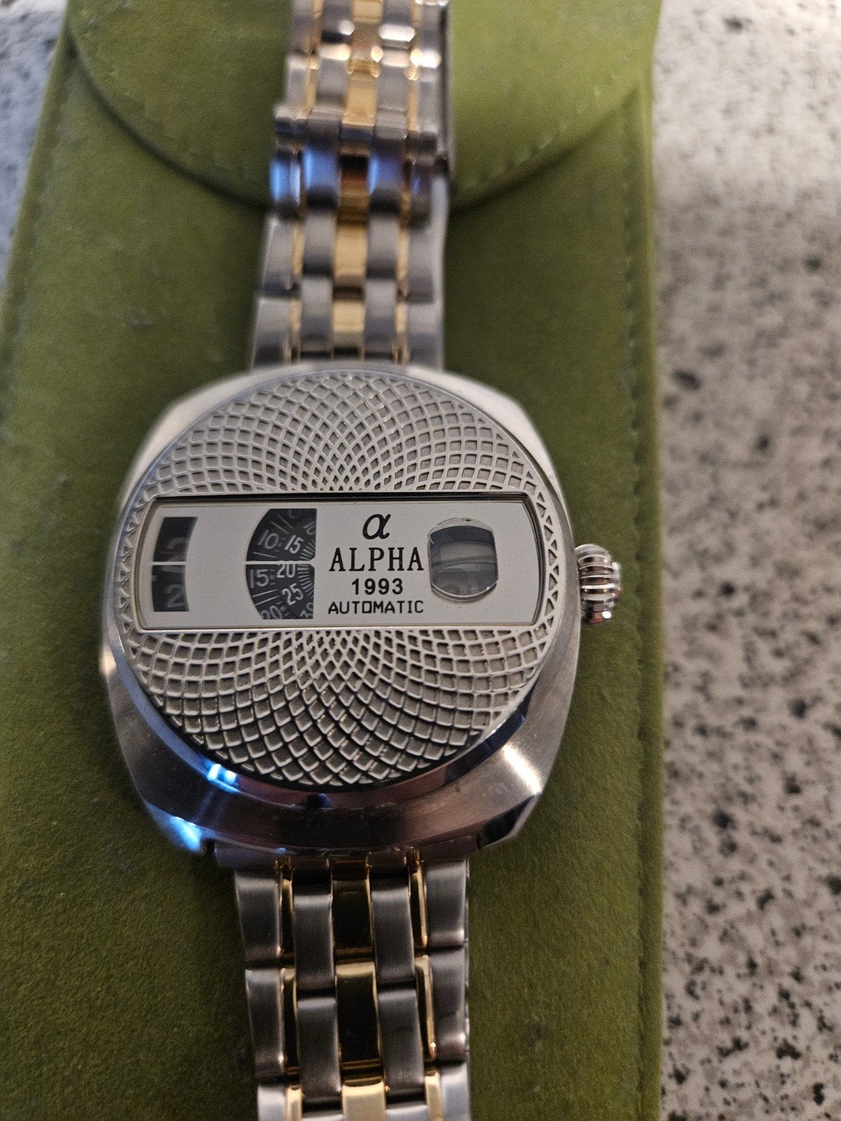 Alpha 1993 automatic, Ophalen of Verzenden, Zo goed als nieuw, Staal, Overige merken
