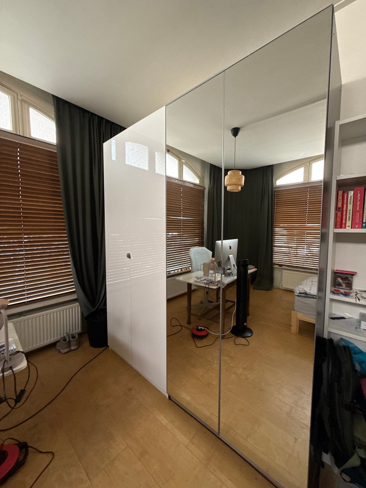 Grote kledingkast met spiegeldeur en lades, Huis en Inrichting, Kasten | Kledingkasten, Ophalen, Gebruikt, 100 tot 150 cm, 200 cm of meer