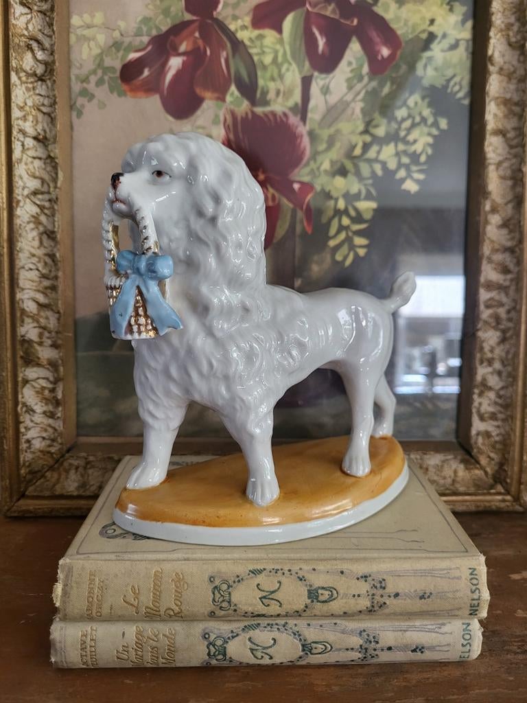 Antiek Hoerenhondje Toen was geluk, Ophalen of Verzenden