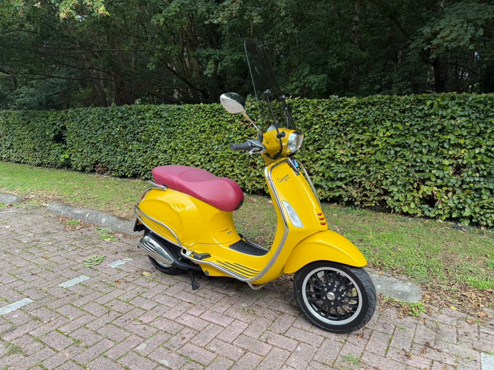 VESPA SPRINT 45 KM - BROM - GEEL KENTEKEN 4 TAKT !!, Ophalen, Overige modellen, Maximaal 45 km/u, Zo goed als nieuw