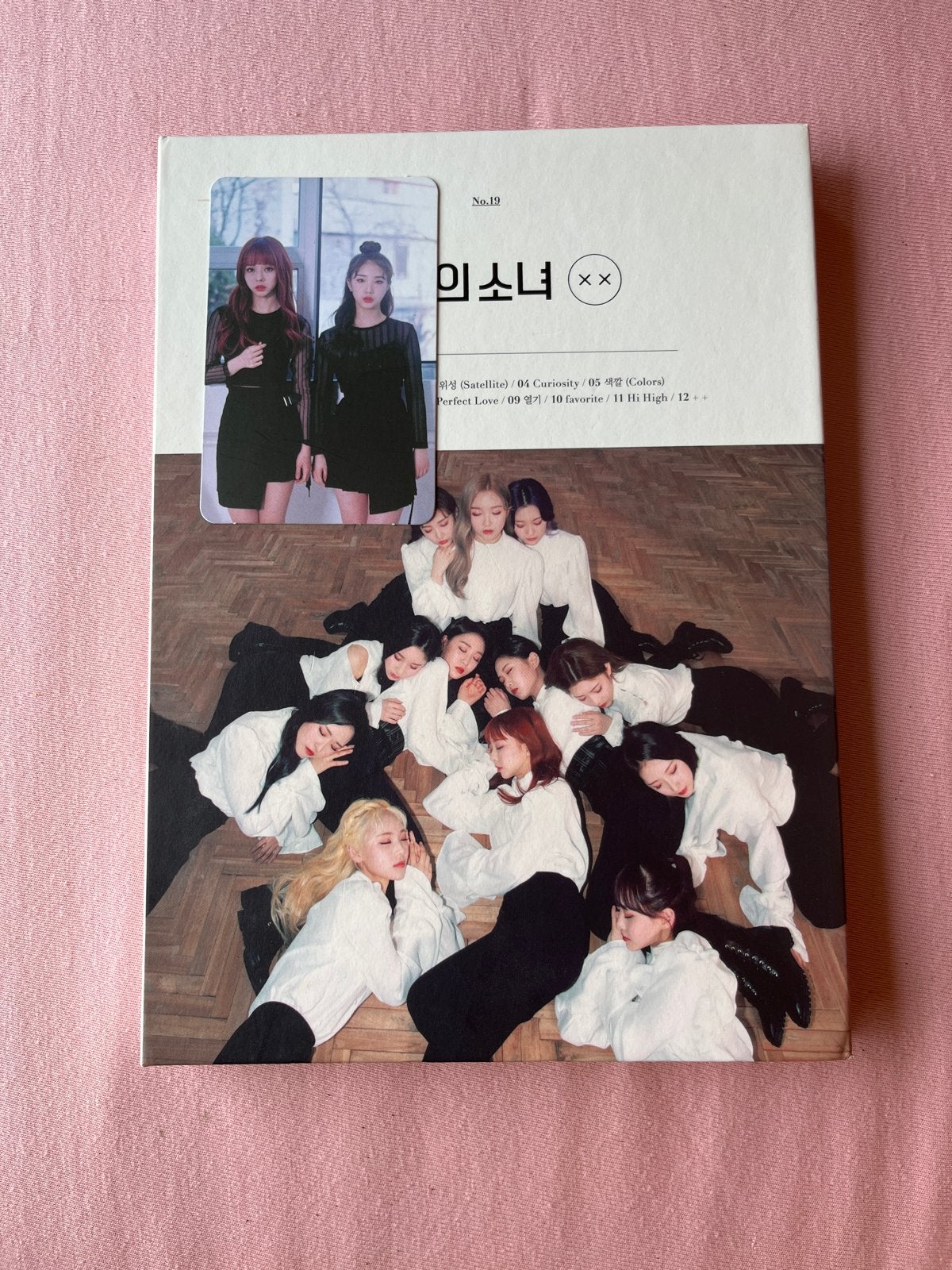 LOONA (XX) Limited Edition Album met fotokaart, K-pop, Speciale editie, Ophalen of Verzenden, Zo goed als nieuw