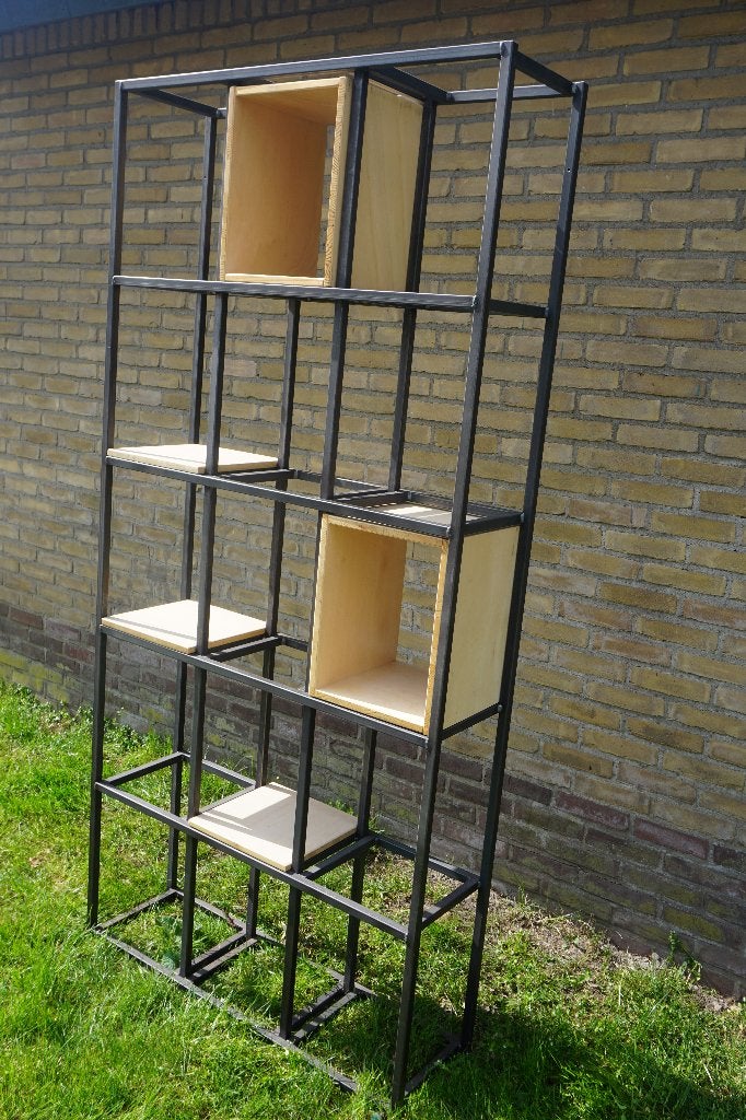 Industriele vakkenkast wandrek wandmeubel wandkast, Huis en Inrichting, Ophalen, Met plank(en), Gebruikt, Minder dan 150 cm