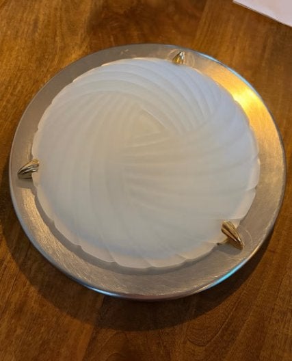2 stuks Plafondlamp met melkglas en metalen rand, Ophalen of Verzenden, Zo goed als nieuw, Plafondlamp