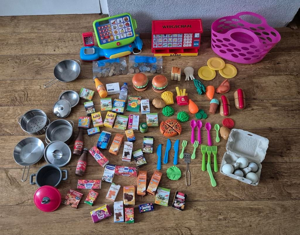 Speelgoed kassa, weegschaal en boodschappen, Ophalen of Verzenden, Gebruikt, Jongen of Meisje