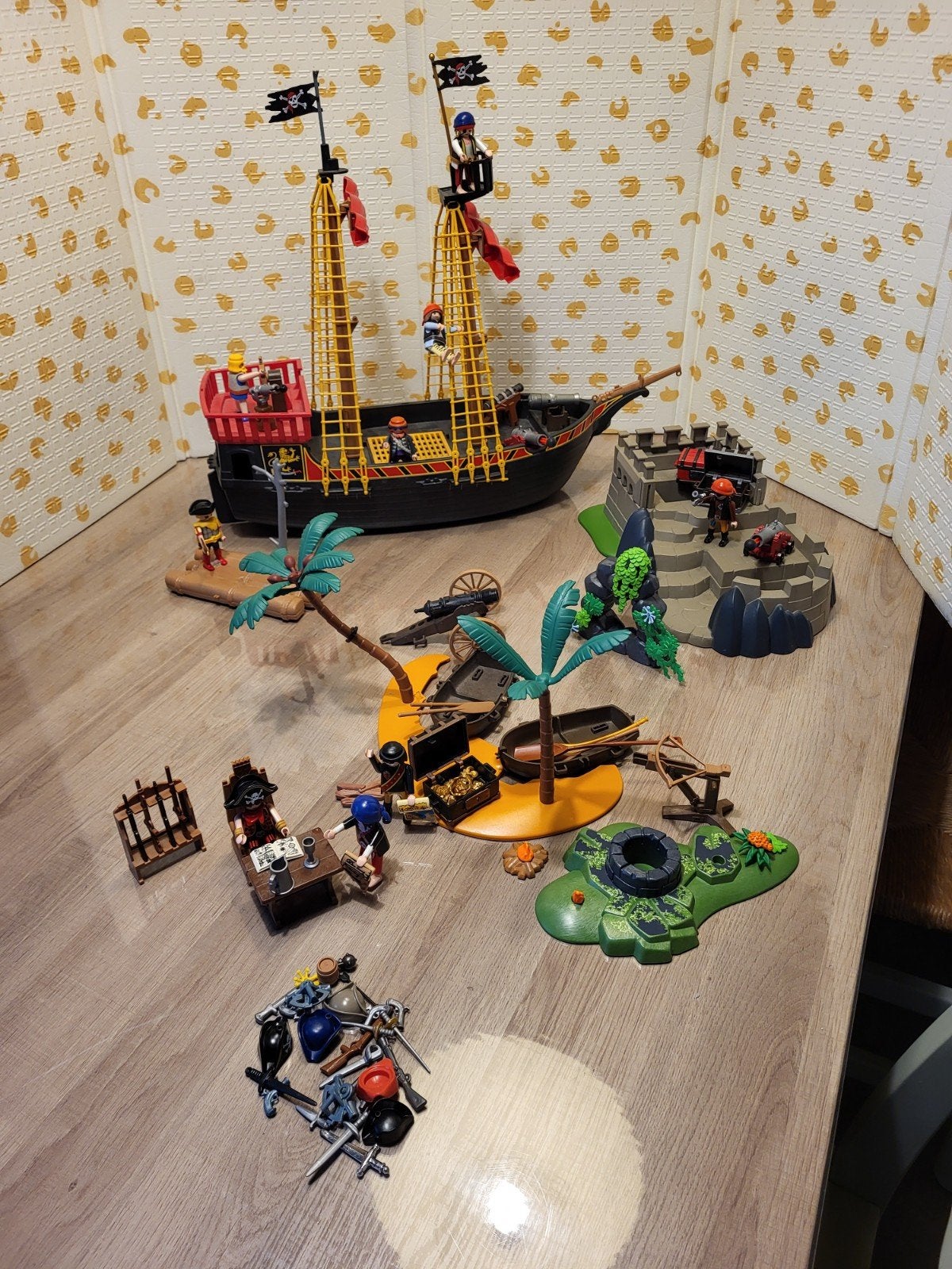 C: Piratenset: Schip, eiland en fort, Ophalen of Verzenden, Gebruikt, Jongen of Meisje