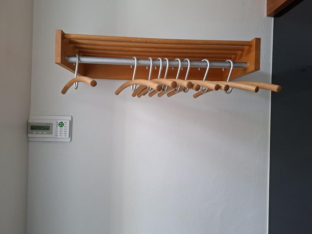 Kapstok scandinavisch, Huis en Inrichting, Woonaccessoires | Kapstokken, Zo goed als nieuw, Minder dan 100 cm, Hout, Ophalen