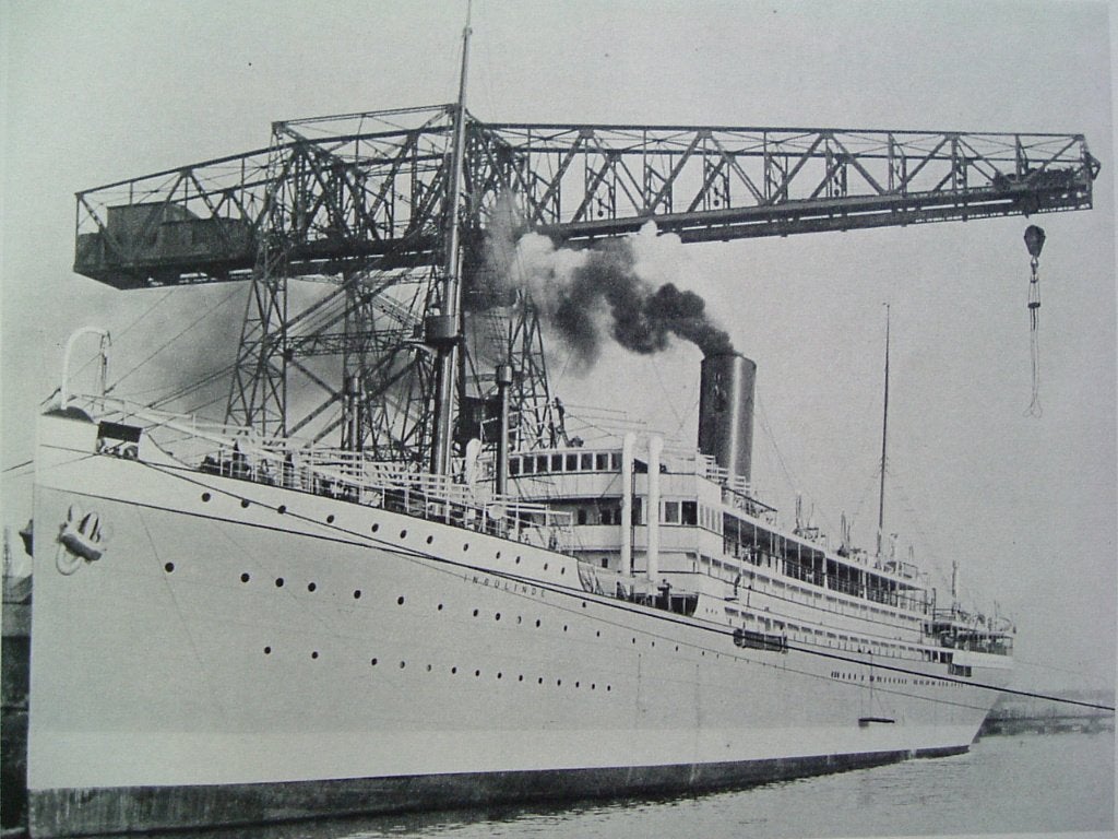De schepen die wij bouwden 1875 - 1950., Verzamelen, Ophalen of Verzenden, Gebruikt, Motorboot, Boek of Tijdschrift
