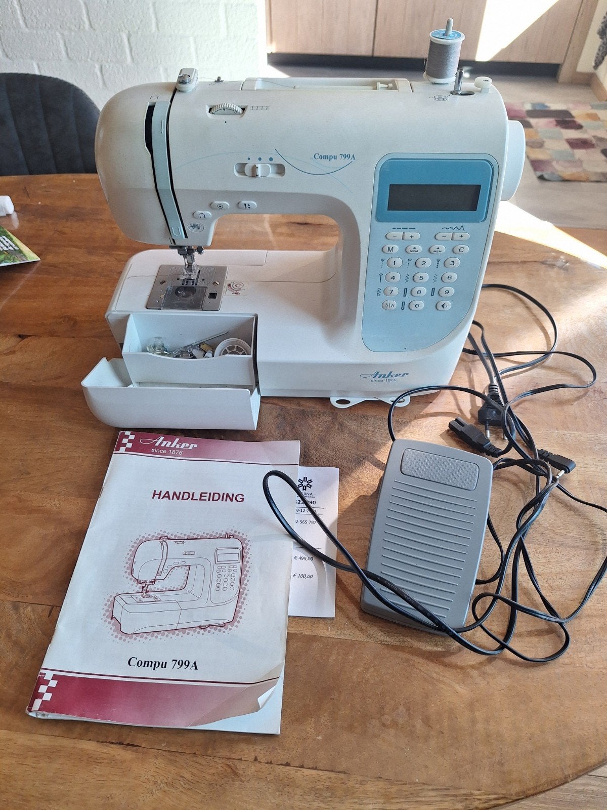 Anker Compu 799A Naaimachine met accessoires en mand, Ophalen, Gebruikt, Naaimachine, Overige merken