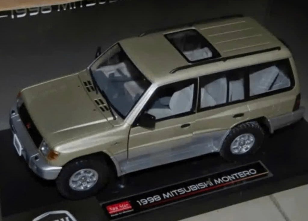 1:18 MITSUBISHI MONTERO LWB 3.5 V6 beige Sun star NEW!! WRH, Hobby en Vrije tijd, Ophalen of Verzenden, Nieuw, Auto, Sun Star