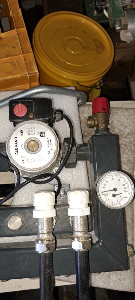 Albrand vloerverwarming verdeler 6 groepen, Ophalen