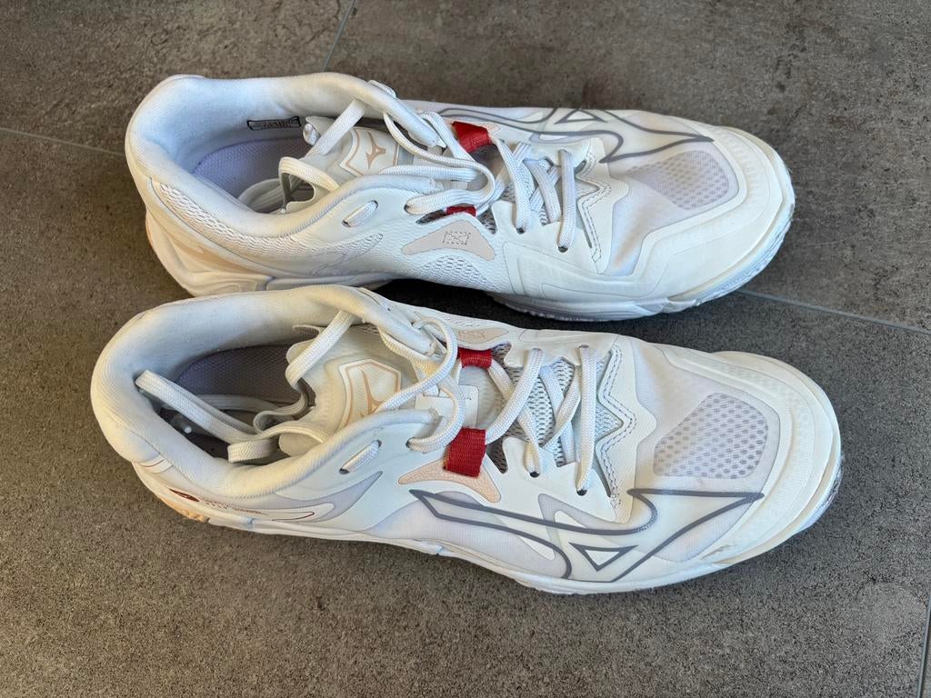 Volleybalschoenen Mizuno Wave Lightning Z8 Maat 42, Ophalen, Zo goed als nieuw, Wit, Sportschoenen