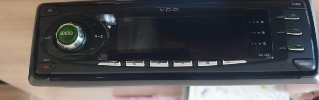Vdo auto radio Cd speler 4x50 watt, Ophalen, Gebruikt