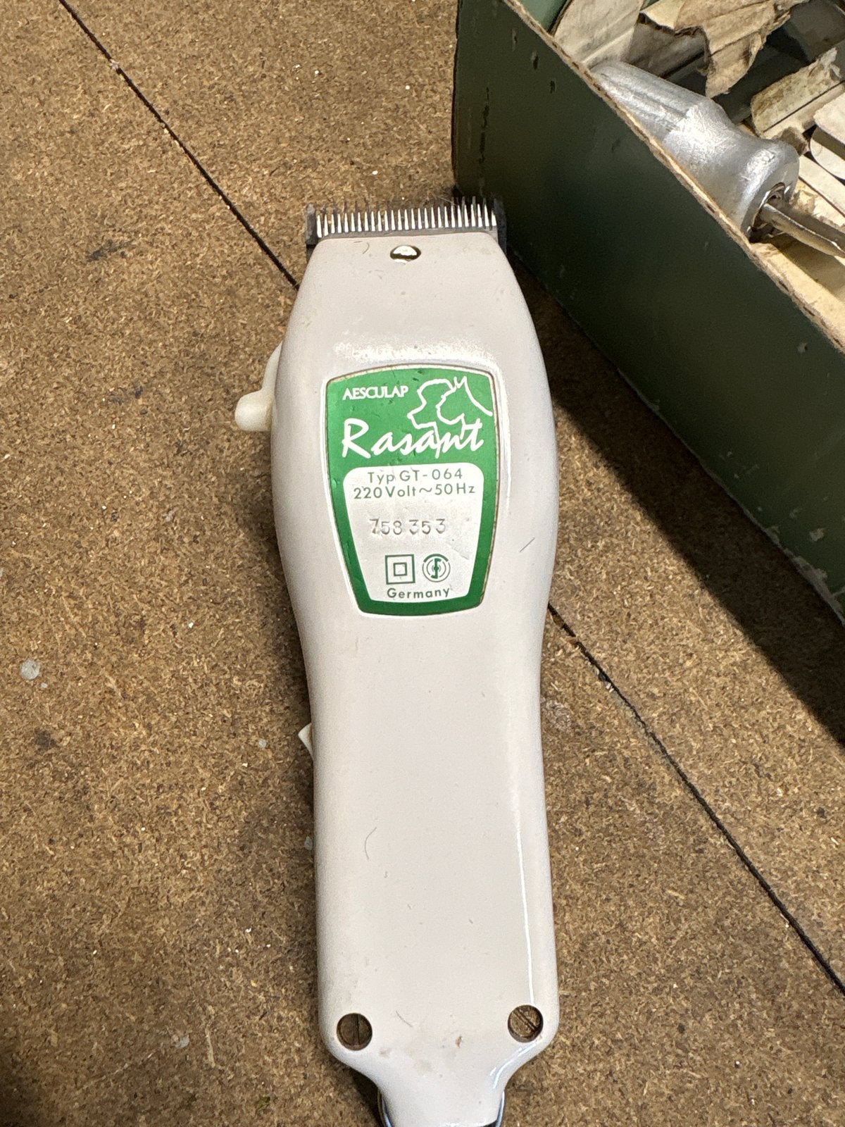 Aesculaap honden trimmer kompleet met opzetstukken, Gebruikt, ., Ophalen of Verzenden, Aesculaap