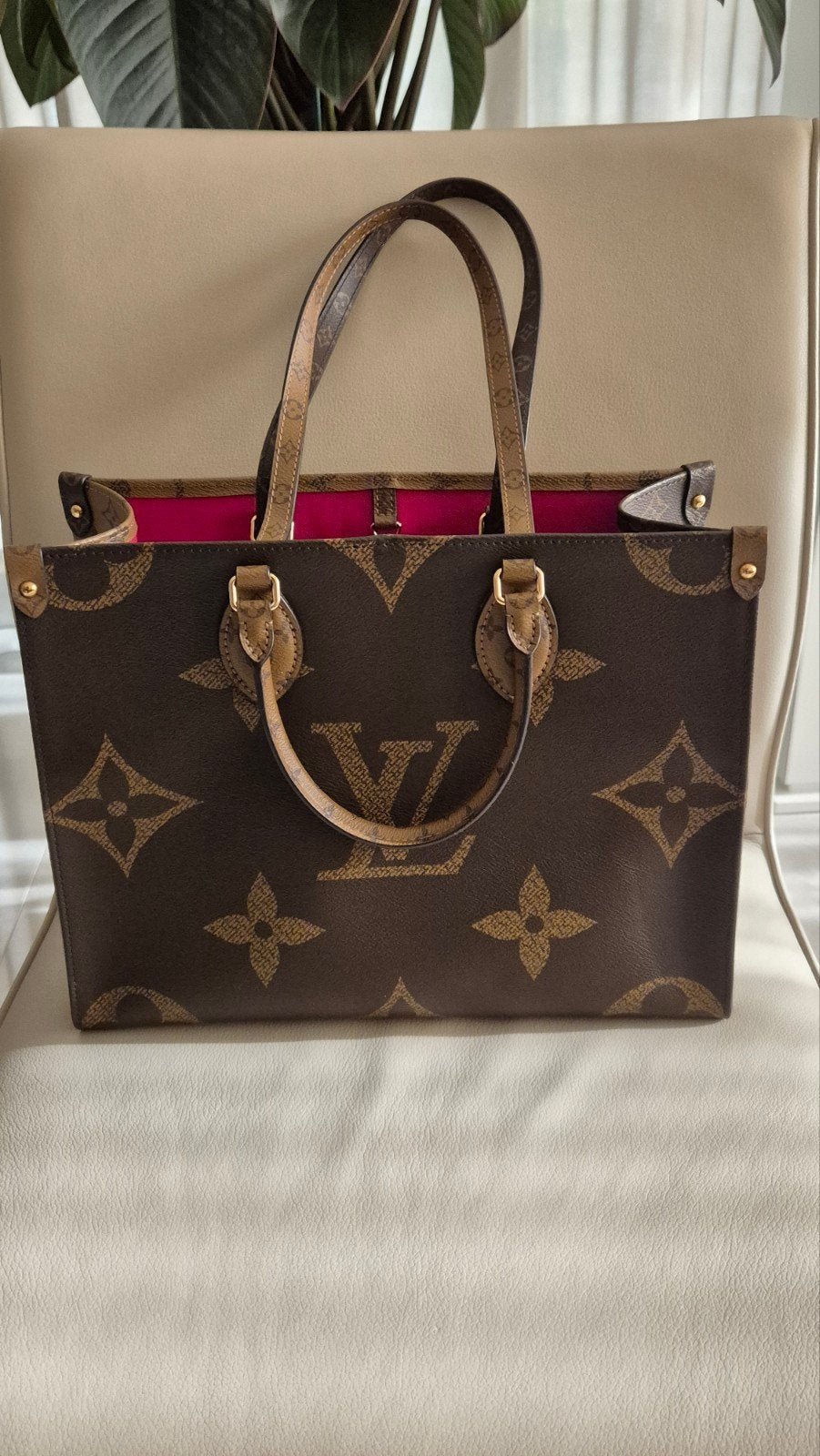 Prachtige Louis Vuitton OnTheGo MM Tas - Zo goed als nieuw, Ophalen of Verzenden, Zo goed als nieuw, Bruin, Handtas