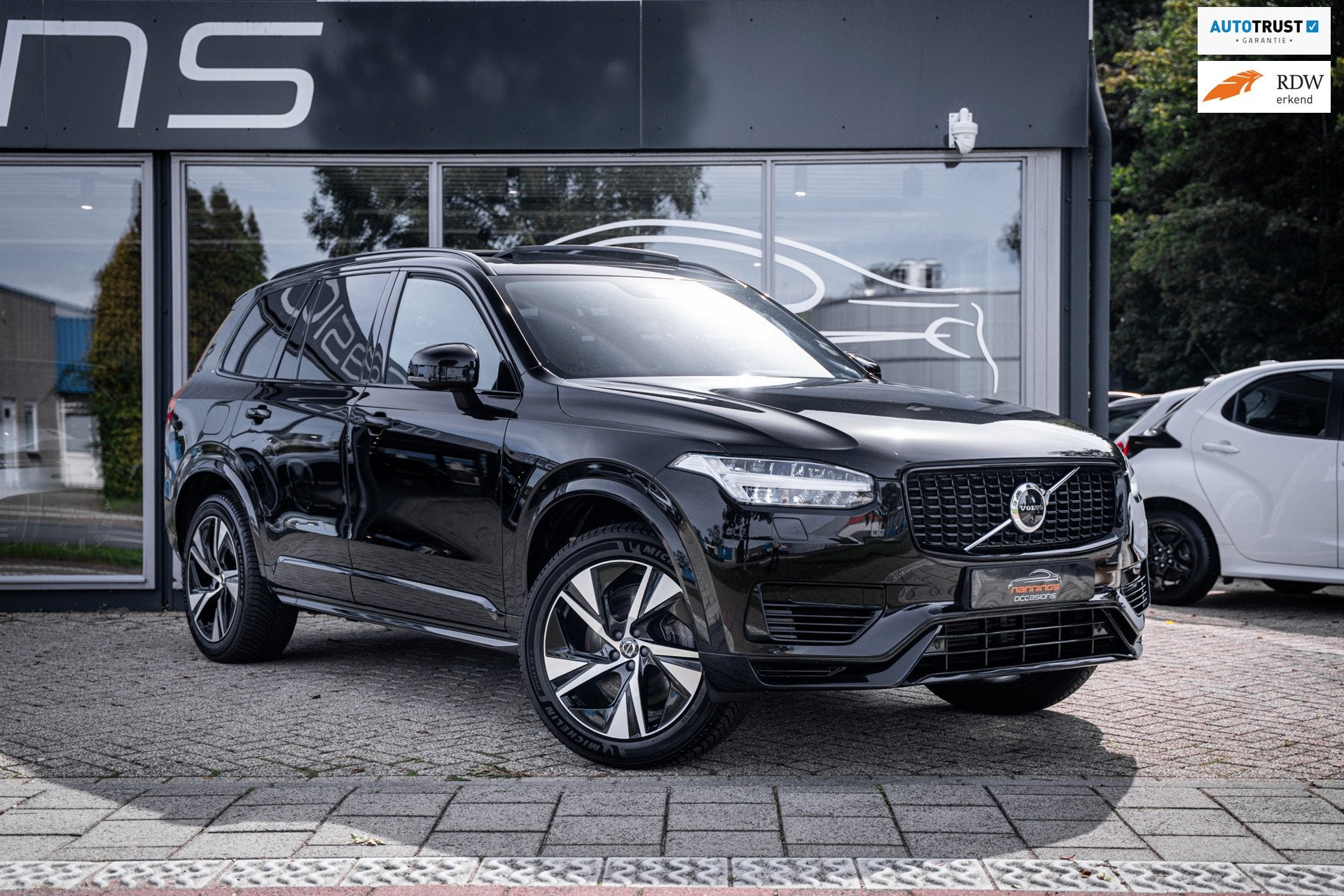 Volvo XC90 2.0 T8 Recharge AWD|Pano|Elec Trekh|Pilot Assist|, Gebruikt, 4 cilinders, 1969 cc, 7 stoelen