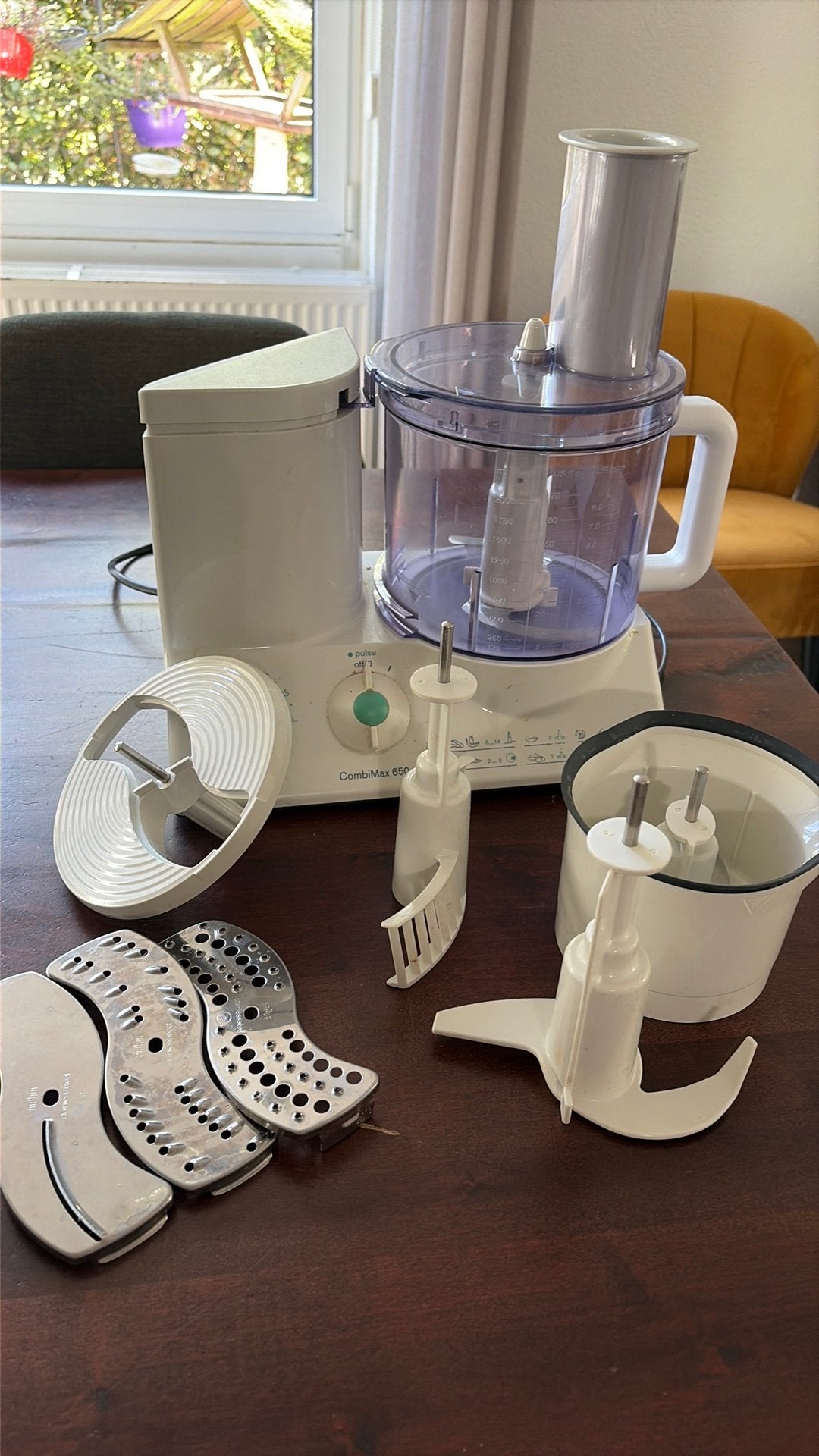 Braun combimax 650 accessoires van keukenmachine, Ophalen of Verzenden, Zo goed als nieuw, 3 snelheden of meer