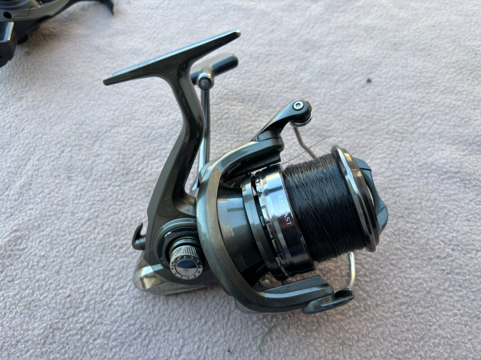 Daiwa emcast 25a medium big pit molen, Watersport en Boten, Ophalen of Verzenden, Gebruikt, Molen