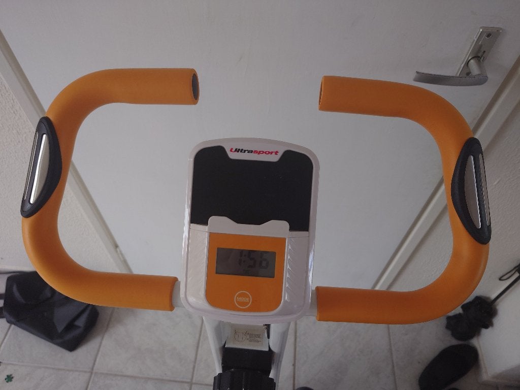 Ultrasport Hometrainer - Opvouwbaar en Compact, Ophalen, Gebruikt, Metaal, Benen
