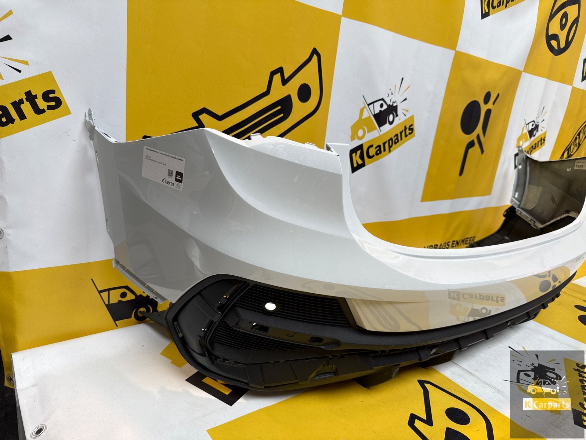 Achterbumper Audi Q3 F3 18-Heden origineel bumper, Auto-onderdelen, Info@fabrikant.eu, Fabrikantstraat 1
1000 AA  Amsterdam, NL