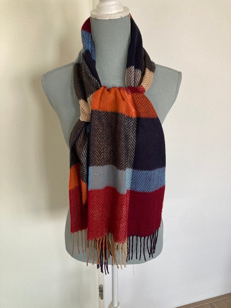 Veelkleurige langwerpige sjaal, Kleding | Dames, Mutsen, Sjaals en Handschoenen, Ophalen of Verzenden, Gedragen, Maat 46/48 (XL) of groter