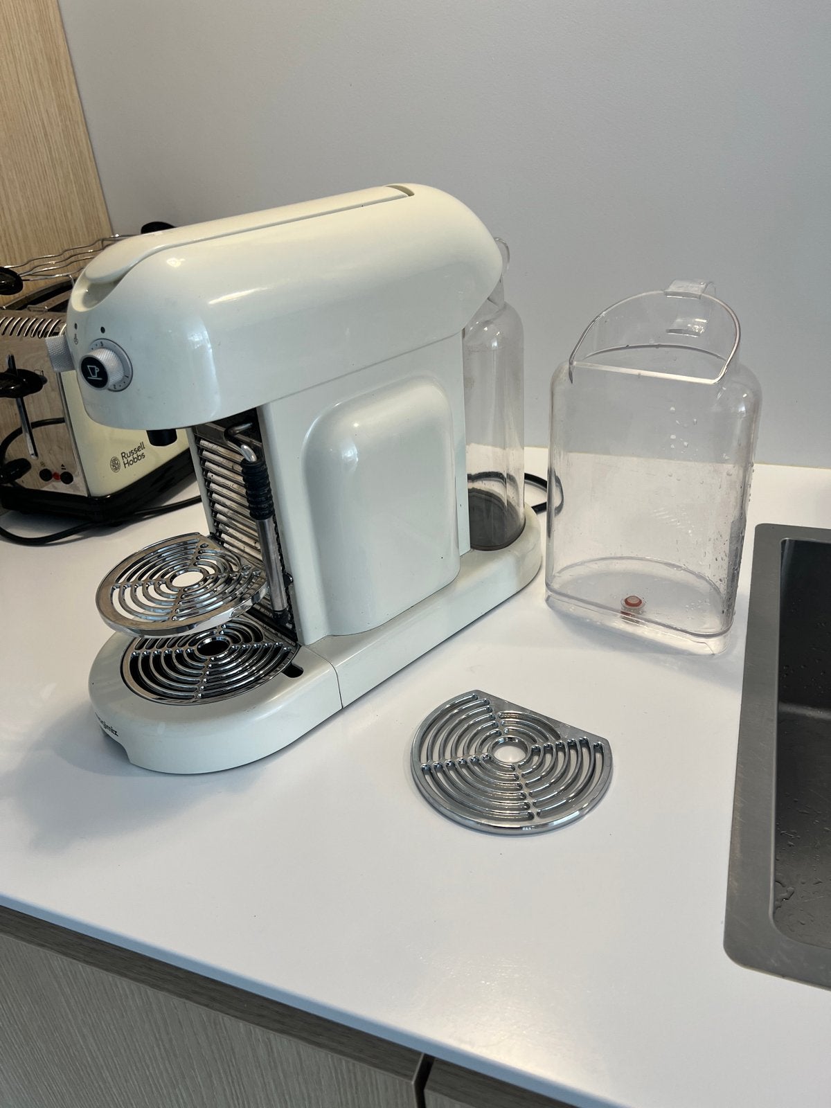 Magimix Nespresso Koffiezetapparaat - Crème, Ophalen, Gebruikt, Espresso apparaat, 1 kopje