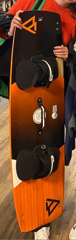 Kite set (Brunotti Board, Harness, 10m F-One Kite)., Watersport en Boten, Kitesurfen, Gebruikt, Kitesurf-set, 10 m², Twintip, Ophalen