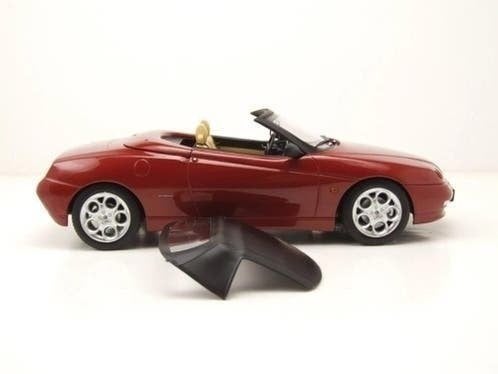 Alfa Romeo Spider 1999 Proteo Red metallic 1:18 Norev, 70-72 avenue de Bohlen 69120 Vaulx-en-Velin, Auto, Norev, Ophalen of Verzenden