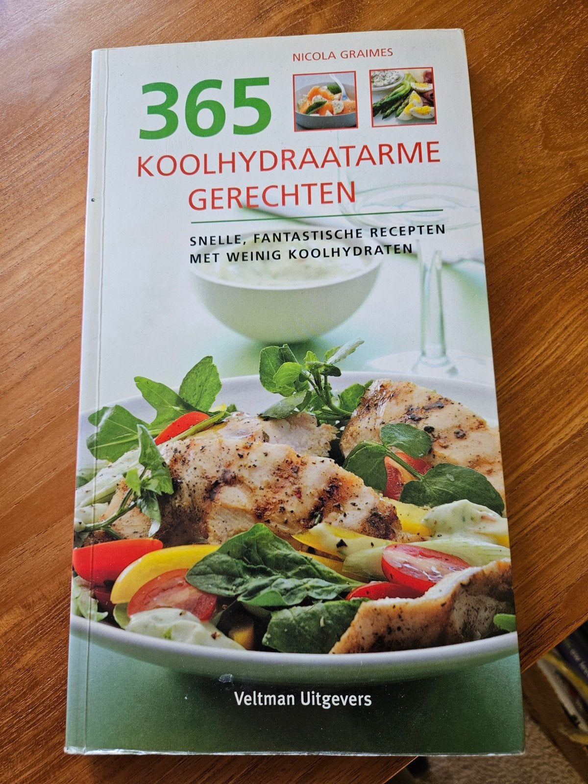 365 Koolhydraatarme Gerechten - Nicola Graimes, Boeken, Voorgerechten en Soepen, Nicola Graimes, Ophalen of Verzenden, Zo goed als nieuw