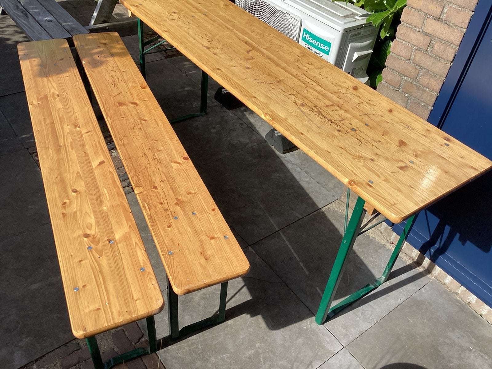 Gebruikte biertafel met twee banken, Ophalen, Gebruikt, Rechthoekig, Hout