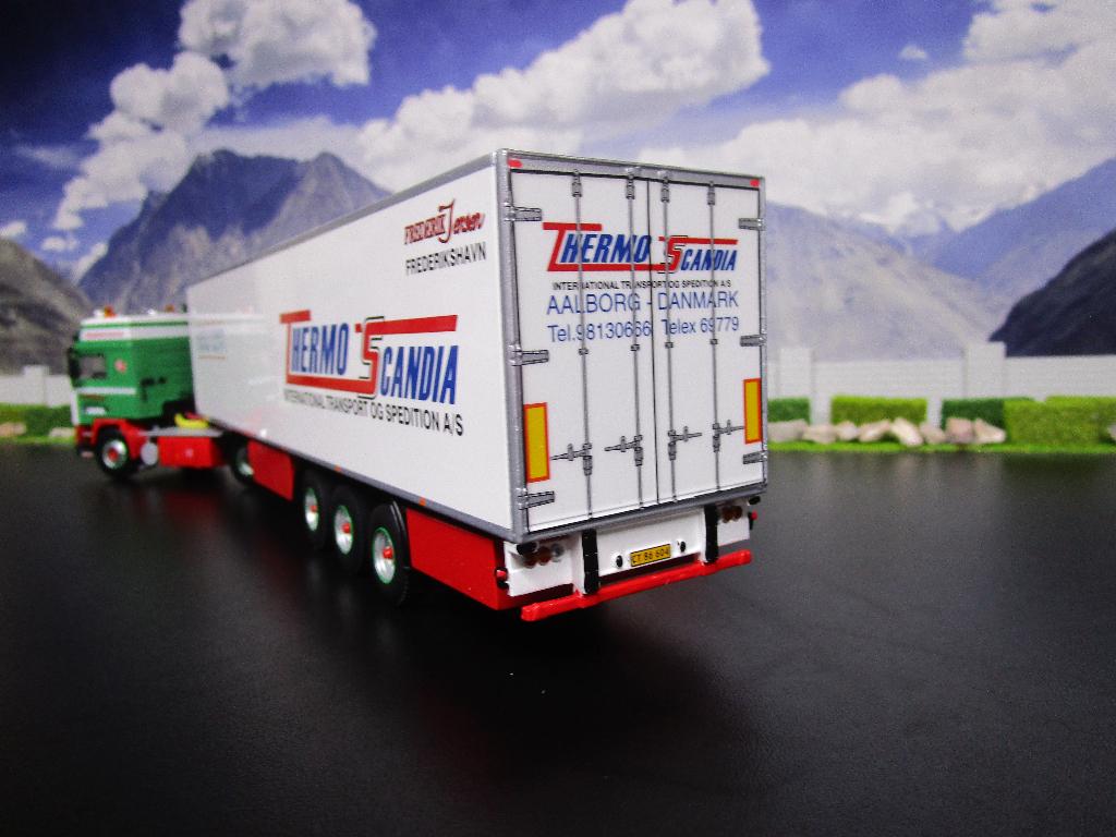 Wsi 01-4507 Frederik Jensen , Volvo F12 Globetrotter, Hobby en Vrije tijd, Modelauto's | 1:50, Ophalen, Nieuw, Bus of Vrachtwagen