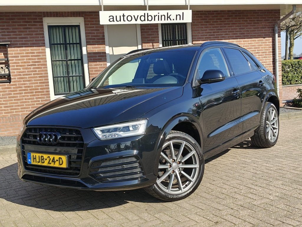 Audi Q3 2.0 TFSI q Design, S-LINE / SCHUIFDAK / BLACK DESIGN, Dealer onderhouden, Gebruikt, Euro 6, 4 cilinders