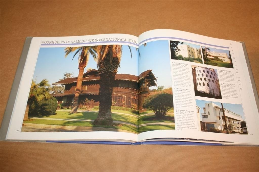 Architectuur Bronnenboek — Geschiedenis van de Bouwkunst, Ophalen of Verzenden, Gelezen, Architecten