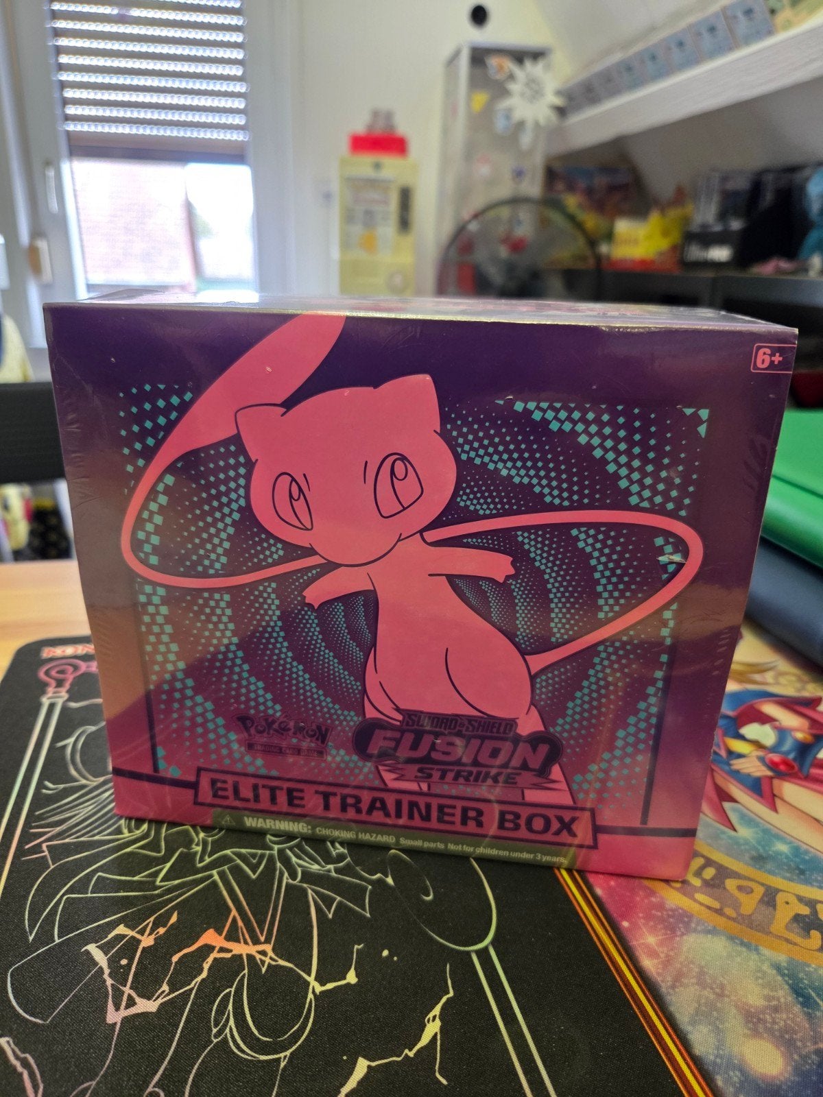 Fusion strike elite trainer box, Ophalen of Verzenden, Nieuw, Boosterbox