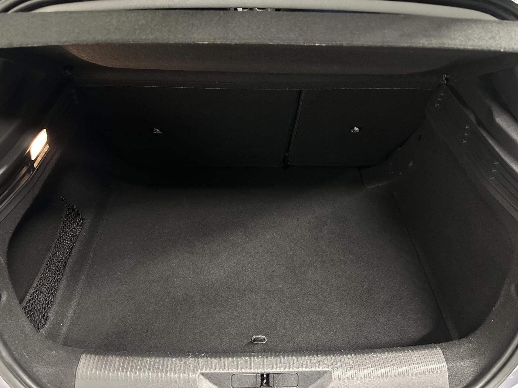 Foto 44 van Peugeot 308 1.2 PureTech Active Pack Business CARPLAY NAVI C