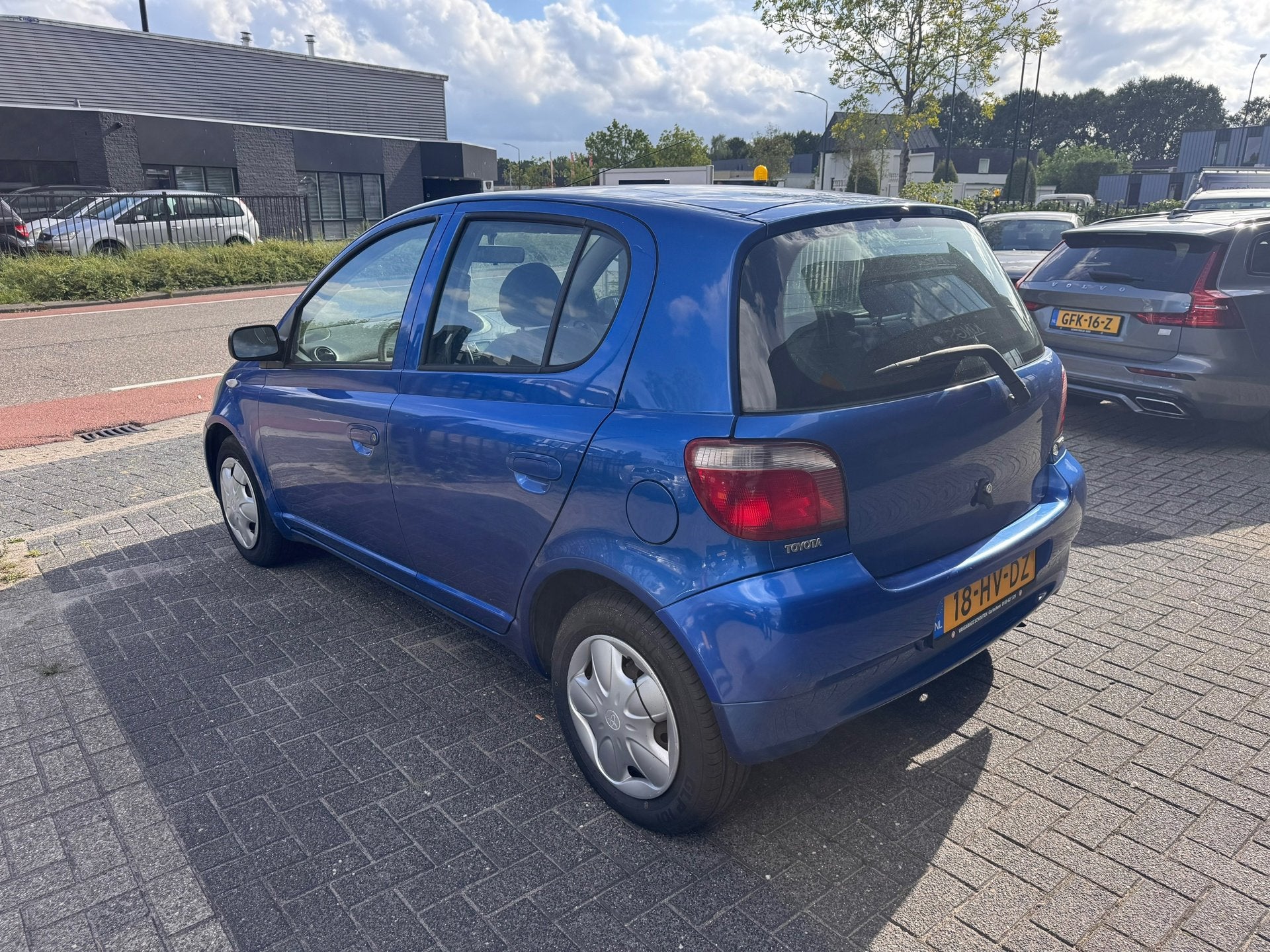 Toyota Yaris 1.0-16V VVT-i Sol, Voorwielaandrijving, Gebruikt, 4 cilinders, 68 pk