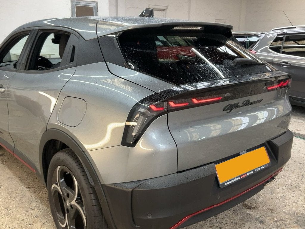 Alfa Romeo Junior 1.2 TURBO HYBRID IBRIDA SPECIALE AUT. Elek, Auto's, Alfa Romeo, 12 maanden, Zwart, 1199 cc, Leder en Stof
