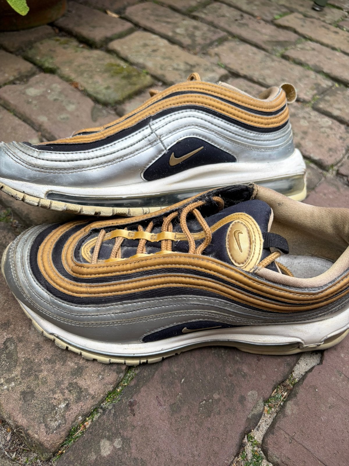 Nike Air Max 97 Metallic Gold Black (Women's), Kleding | Dames, Ophalen, Gedragen, Overige kleuren, Sneakers of Gympen