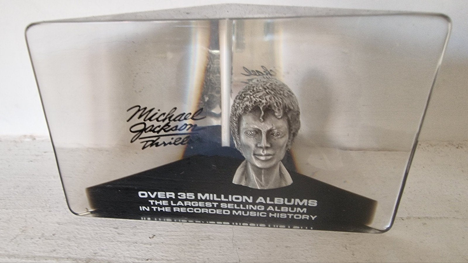 Michael Jackson Thriller Award Platenbazen collector Item, Verzamelen, Verzenden, Zo goed als nieuw, Gebruiksvoorwerp