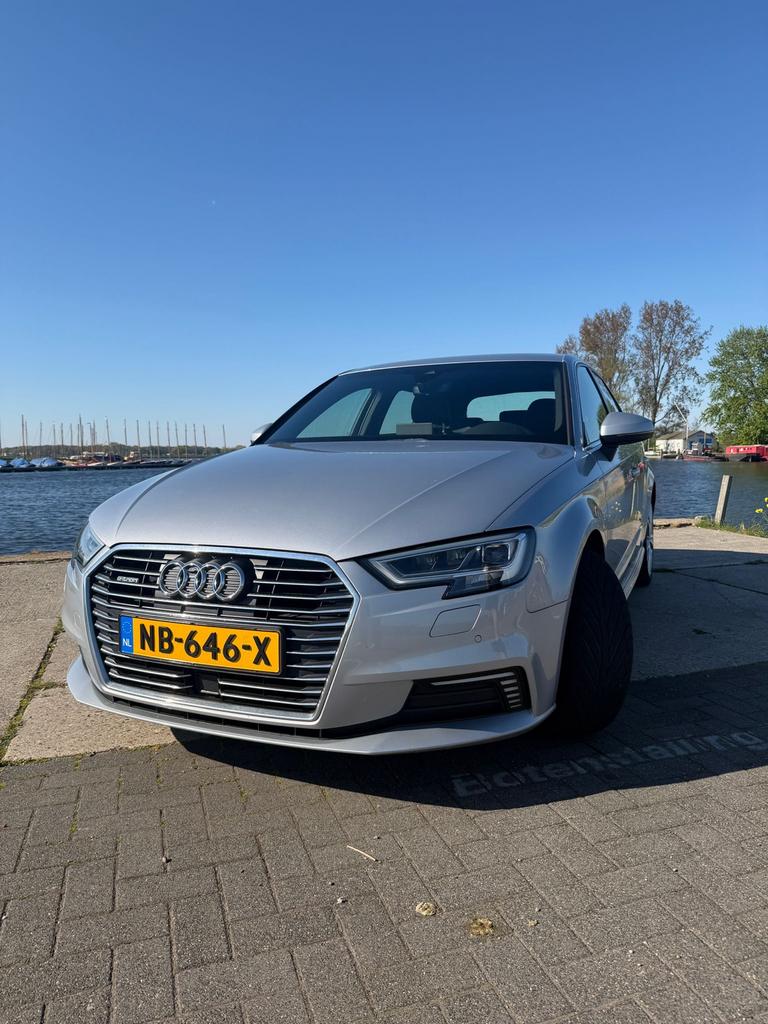 Audi A3 1.4 Tfsi  E-tron S Tronic 2017 (apple car play), Auto's, Audi, 4 cilinders, 1395 cc, 149 pk, Zilver of Grijs